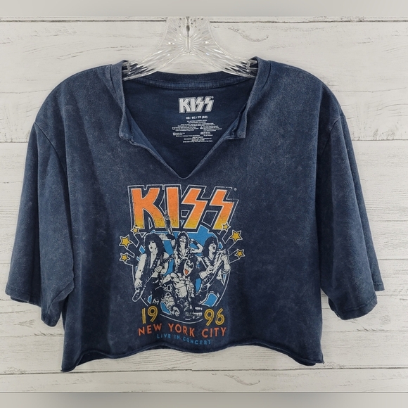 Mad Engine Global Tops - Kiss Cropped Band Tee, Oversized XS